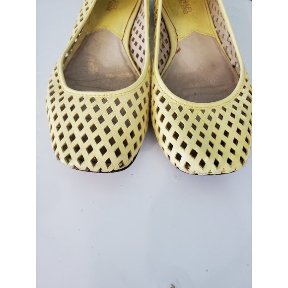 MICHAEL KORS Yellow Flat Ballet SLIP ON Diamond cutout shape SHOES Sz7.5 WOMEN - Picture 5 of 8